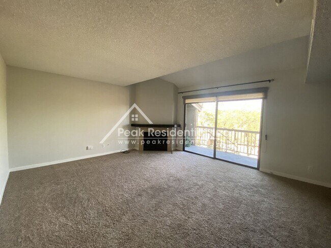 Building Photo - 2 br, 2 bath House - 13021 Lincoln Way #84