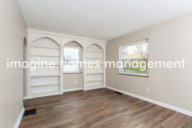 Building Photo - 1254 Coolidge Ave