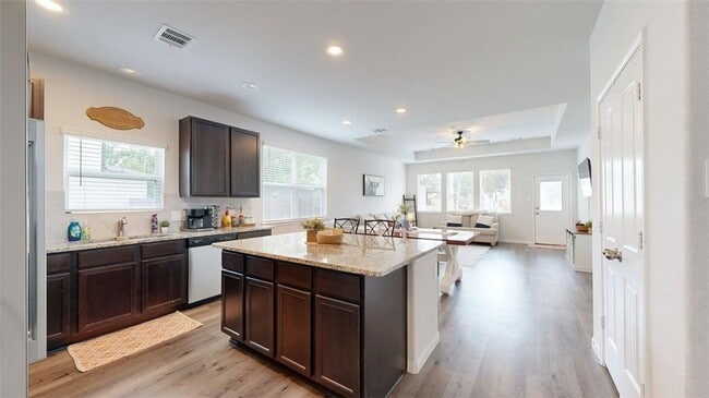 Building Photo - 963 Harper Ln