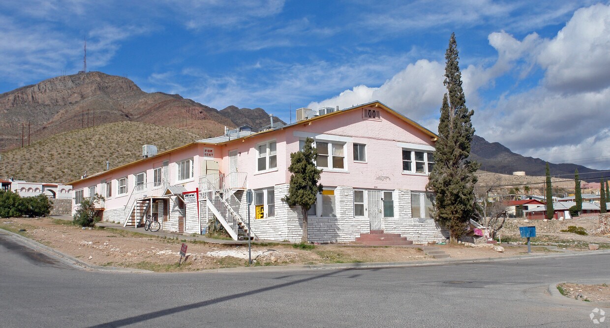 Primary Photo - 2701 Louisiana St