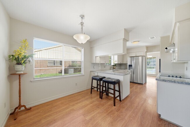 Building Photo - 2015 Greengrass Ct