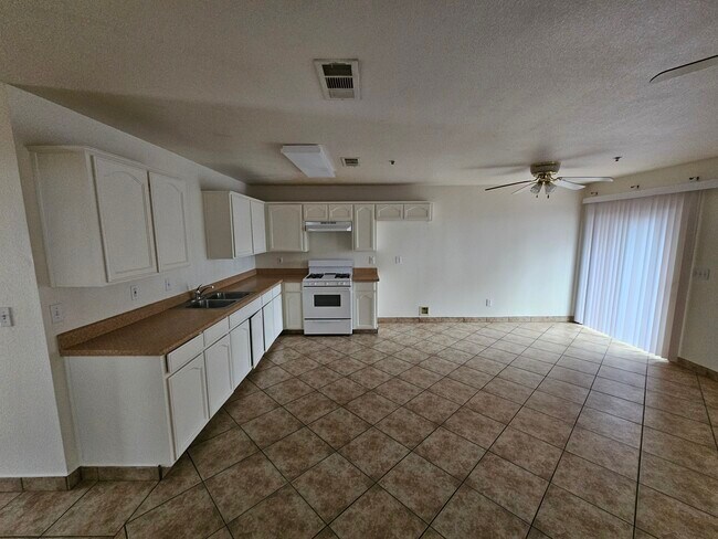 Foto del edificio - 744 S Roche St