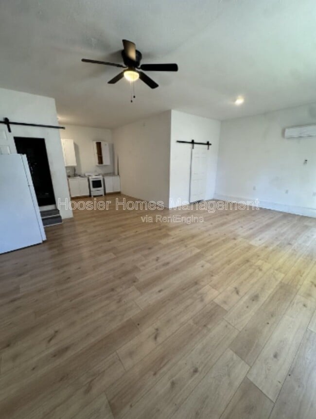 Building Photo - 1466 S Worth Ave