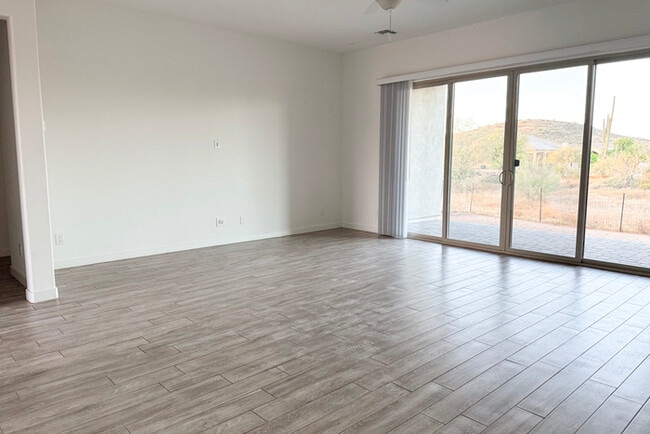 Building Photo - 3Bed/2Bath Home in Rio Verde! $399 MOVE-IN...