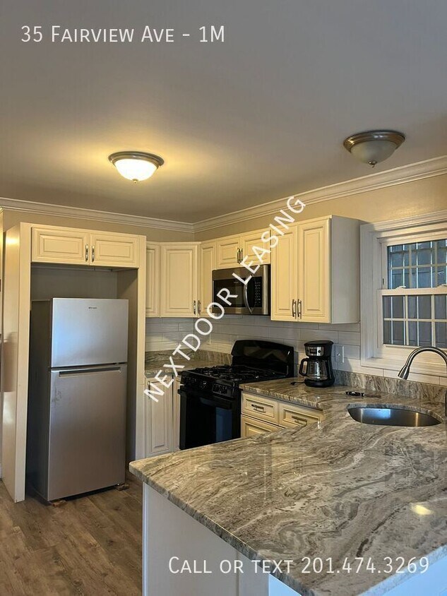 Foto principal - 35 Fairview Ave
