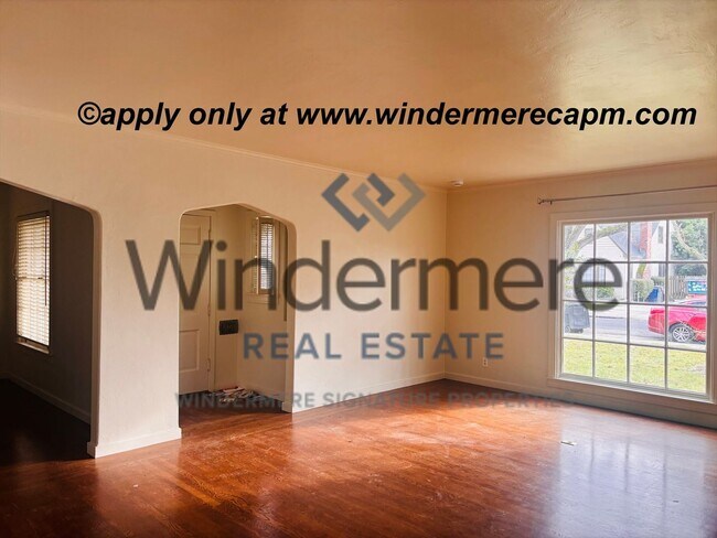 Foto del edificio - Charming Curtis Park Home with Detached Bonus Room — 3 Bed, 1.5 Bath