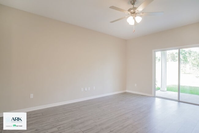 Building Photo - 353 Fellbrook Dr