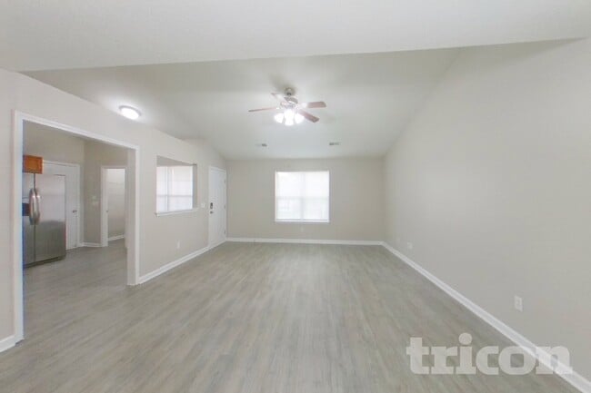 Building Photo - 1310 May Oak Cir