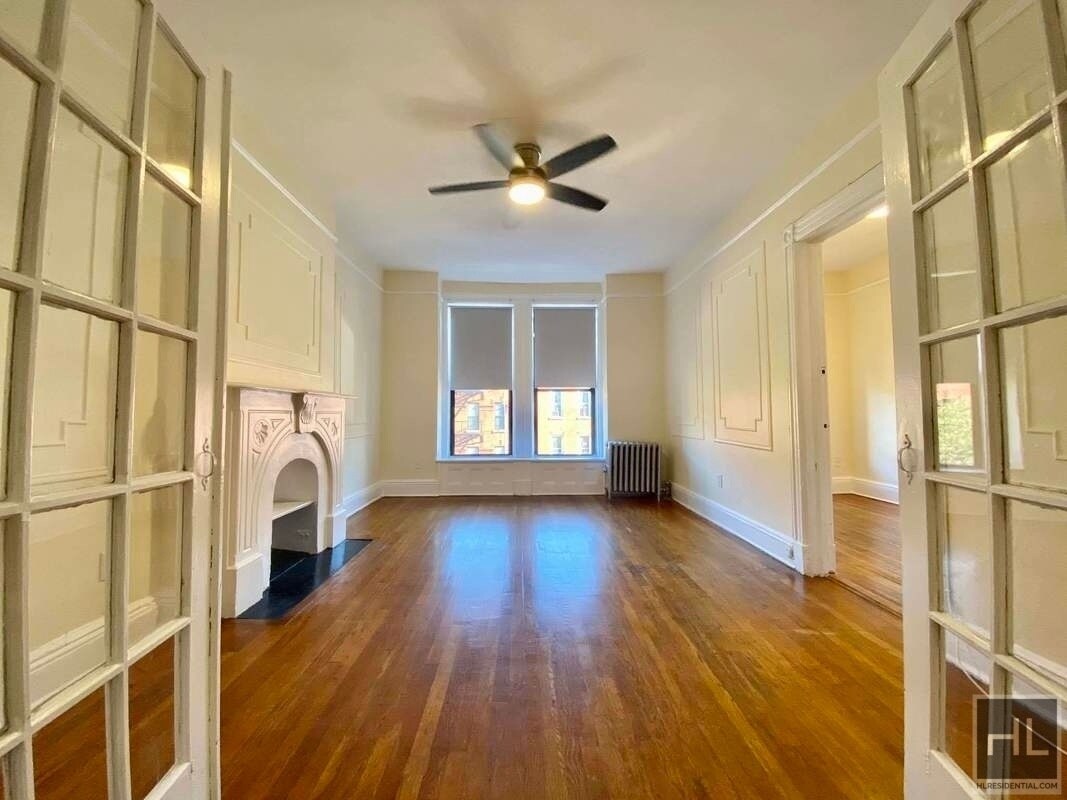 Primary Photo - 414A 7 AVENUE