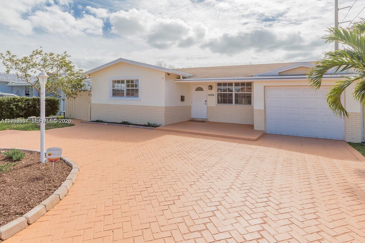 Photo - 5520 Hayes Street, Hollywood, FL 33021 - 4 BR 2 BA single-family home