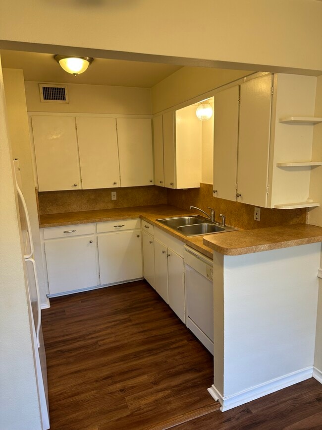 Photo - 6205 Oram St Apartment