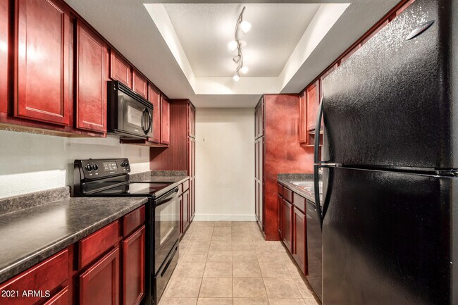 Foto del edificio - 3825 E Camelback Rd