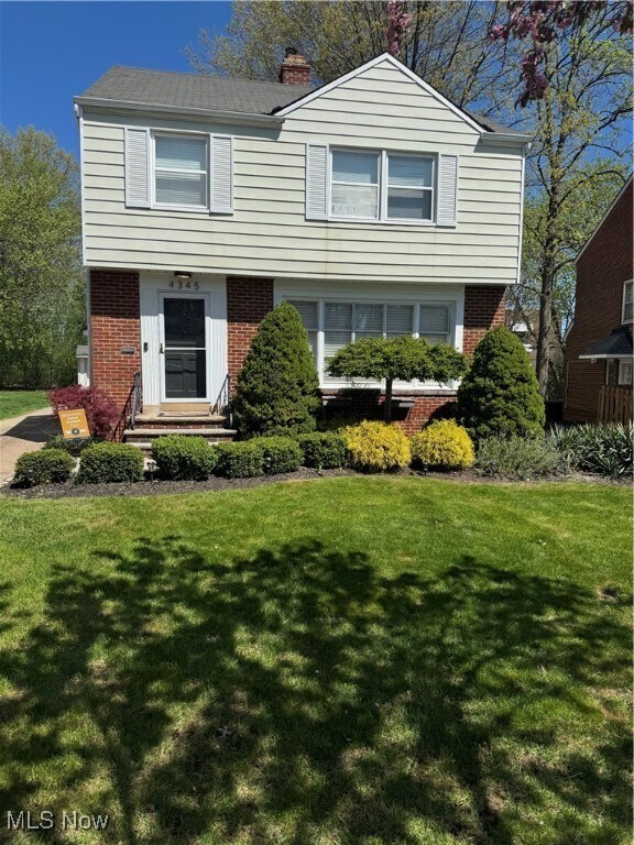 4345 Baintree Rd University Heights, OH 44118 – photo 1 of 18