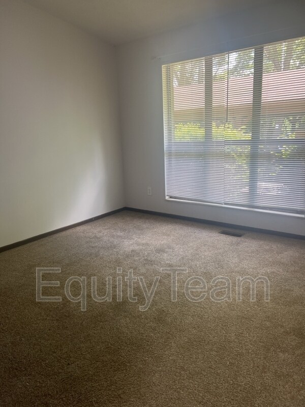 Foto del edificio - 2232 Joshua Cir