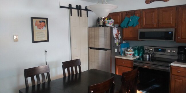 Foto del edificio - 4870 Lucerne Rd