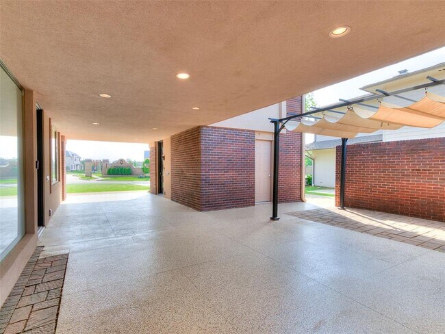 Foto del edificio - 6505 Avondale Dr