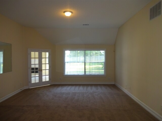 Building Photo - 126 Oak Bend Drive