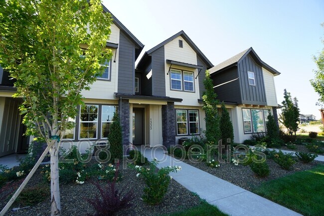 Foto del edificio - 1333 N Webb Wy
