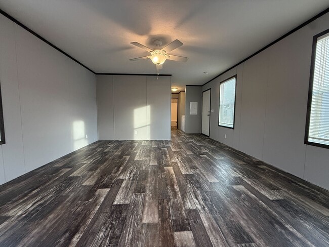 Building Photo - 11987 Springbrook Ct