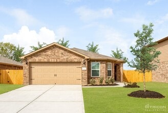 Building Photo - 308 Summer Horse Dr