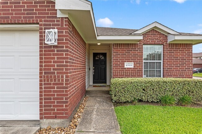 Foto del edificio - 10819 Redwood Dr