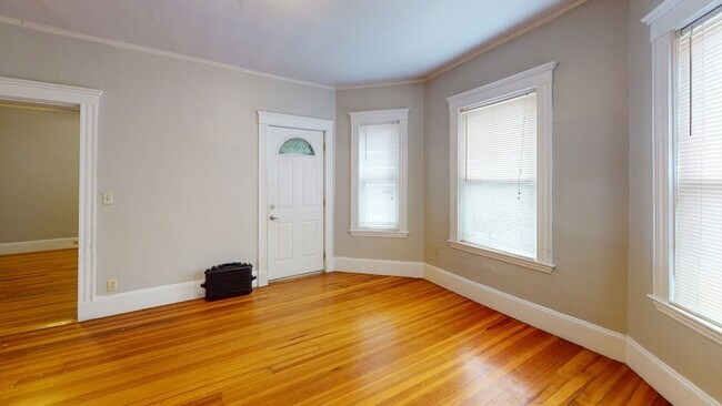 Foto del edificio - 8 Olmstead St