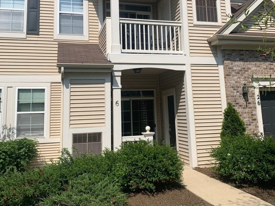 2245 Aurora Dr Unit 6, Pingree Grove, IL 60140 Condo for Rent in