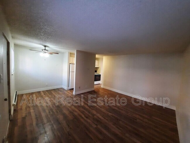 Building Photo - 4510 W St Clair Pl