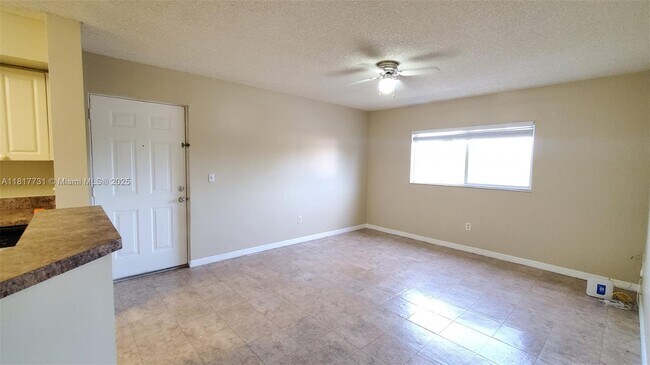 Foto del edificio - 3610 N 56th Ave