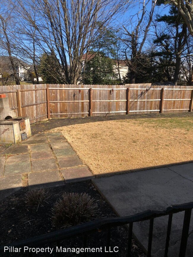 Building Photo - 3 br, 2.5 bath House - 93 Conover Road