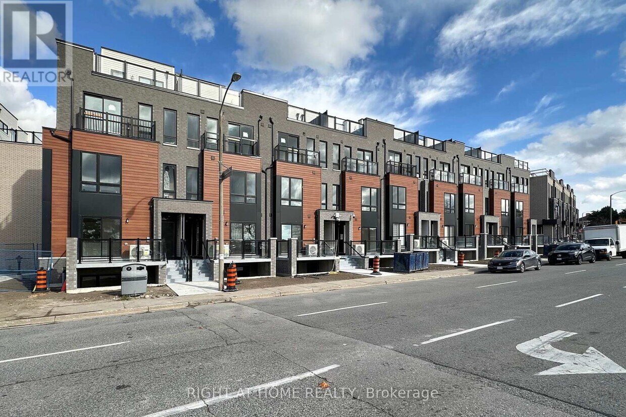 Photo principale - 165-165 Tapscott Rd