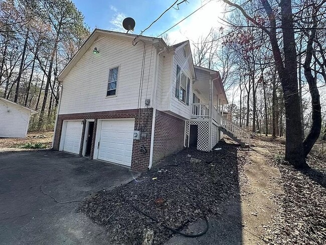 Building Photo - 7695 Faucett Cut-Off Rd