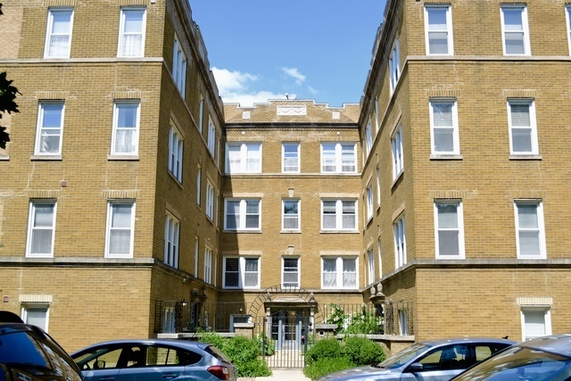 Primary Photo - 1442 W Roscoe St