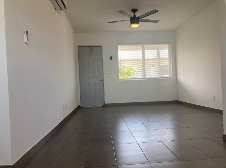 Photo - 3201 Broadway (West Palm Beach, FL)