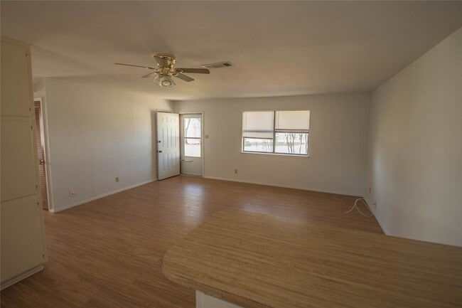 Foto del edificio - 712 N Keith St