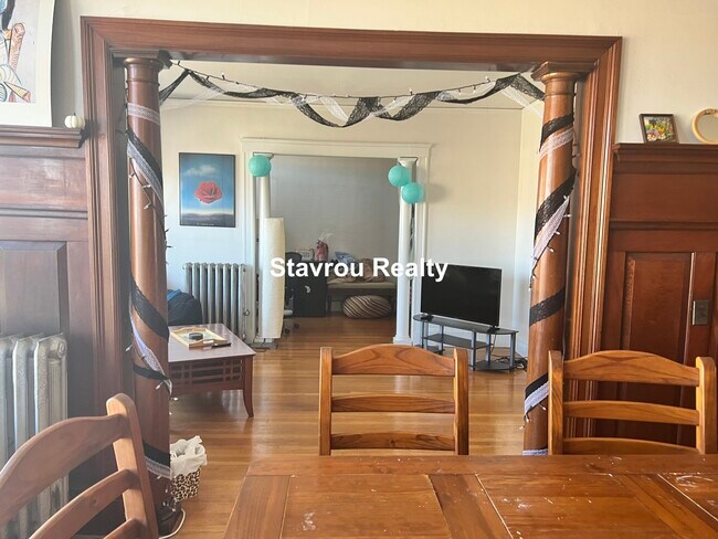 Foto del edificio - 1681 Beacon St