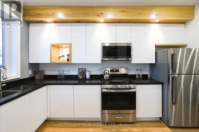 Building Photo - 5 Federal St