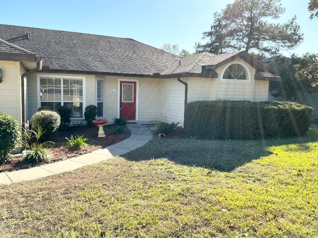 Foto del edificio - 8707 NW 10th Pl