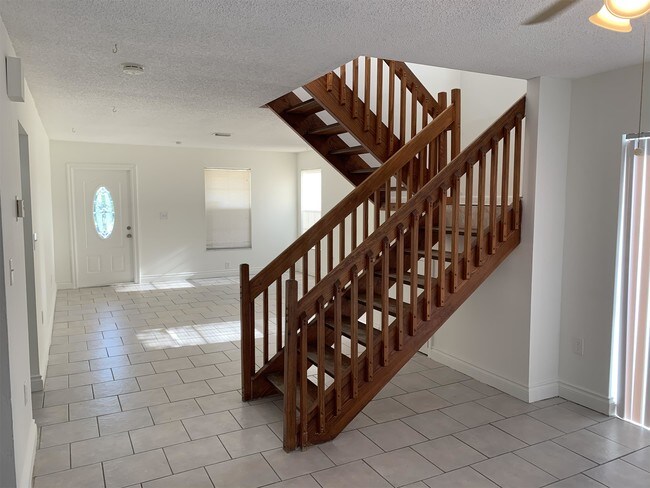 Foto del edificio - 9941 W Daffodil Ln