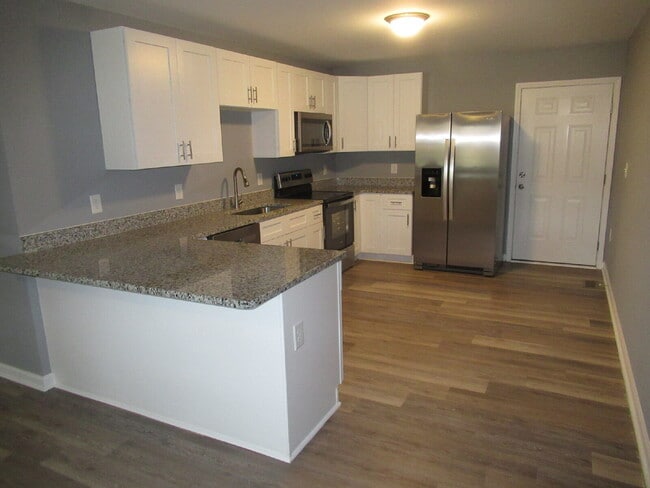 Foto del edificio - Brick Duplex for Rent Just Minutes from Lincolnton!