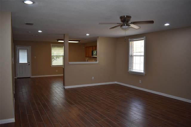 Building Photo - 721 Pickwick Ln