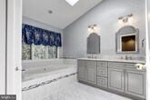 Primary Photo - 11435 Hollowstone Dr