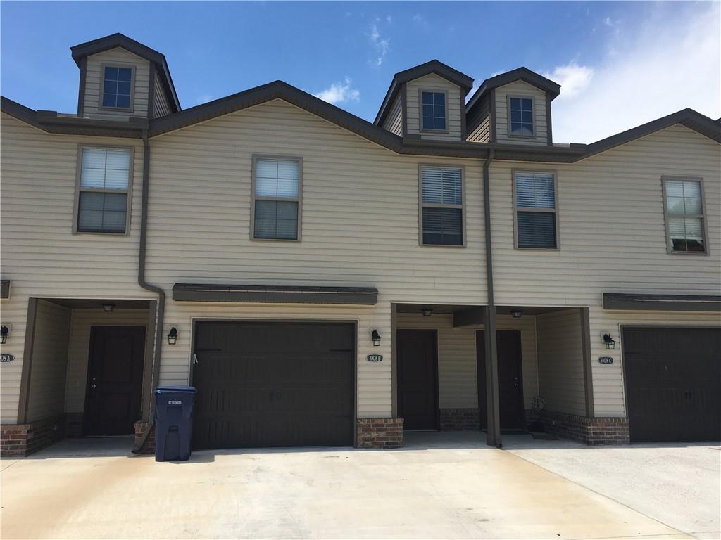 1008 S Holly St, Siloam Springs, AR 72761 House Rental in Siloam