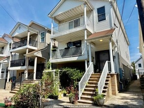 Building Photo - 260 Custer Ave