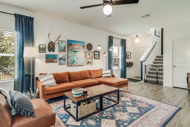 Foto del edificio - 8201 Prairie Rye Dr