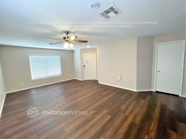 Foto del edificio - 3118 Fern Crest Ave