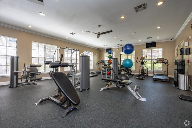 Fitness Center - Paramount at Cedar Lodge