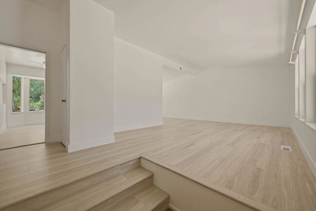 Building Photo - 25 Miwok Ct