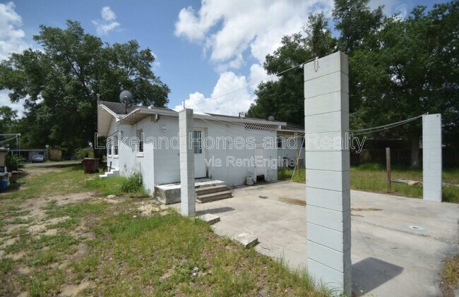 Foto del edificio - 307 Steedly Ave