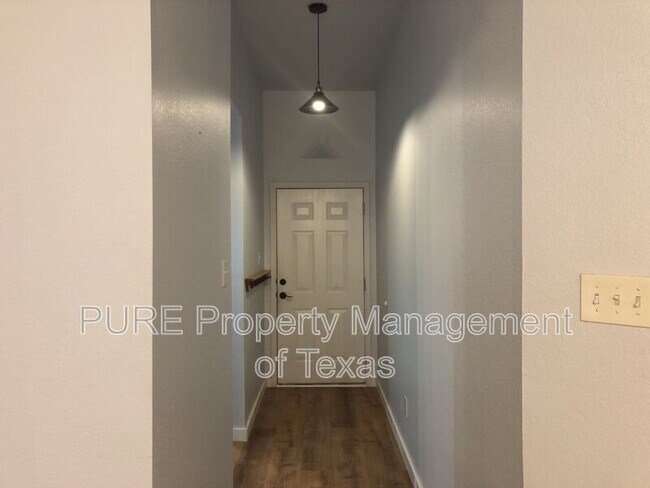 Foto del edificio - 117 Soapstone Dr